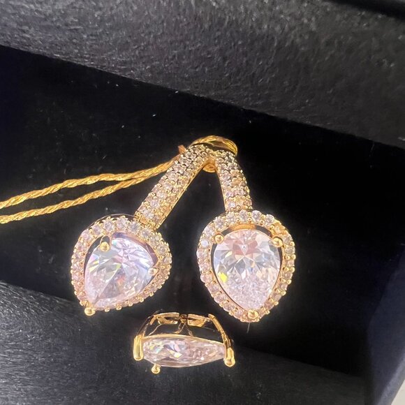 EyeCandy Los Angeles Statement Ring Gold Tone Triple Pear CZ Halo Cocktail Sz 8” - Picture 7 of 10